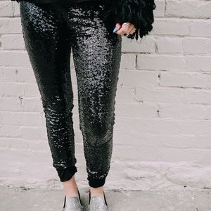 BLACK SEQUIN LEGGINGS